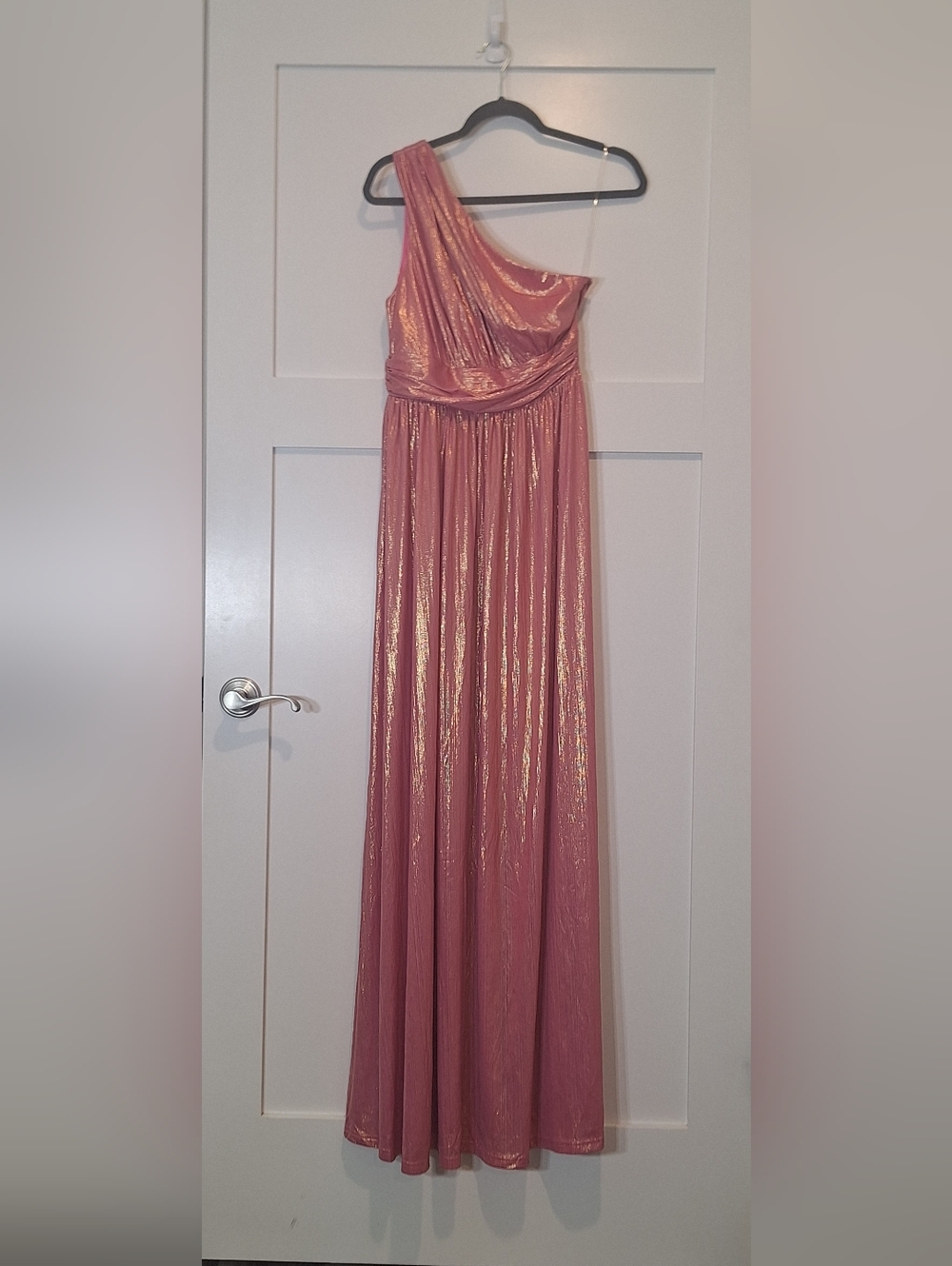 Faeriesty Rose Gold Metallic Shimmery One Shoulder Gown Ruched Bodice Medium EUC